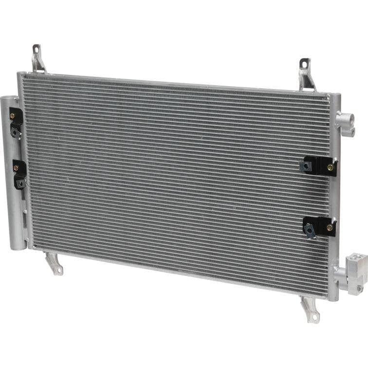 UAC Condensador CHEVROLET CAMARO 6.2L 13-15 UAC CN30271PFC