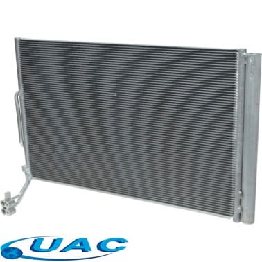 UAC Condensador VW TOUAREG 11-17 (Porsche Cayenne 11-16) UAC CN3992